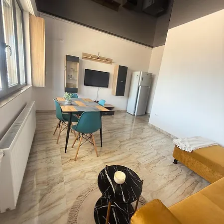 アパート Summer Breeze ナボダリ